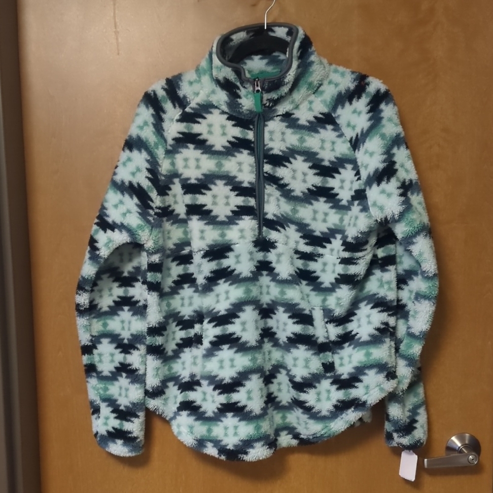NWT -  Victory Outfitters Aztec Fleece Pullover | 1/4 Zip | Cozy & Trendy